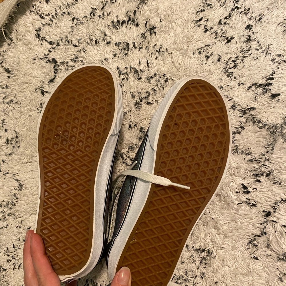 Metallic Vans - Picture 4 of 5